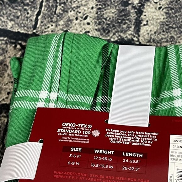 Wondershop Winter 6-9 Months 1 Piece Family Sleep Black white Green Plaid - Picture 9 of 9